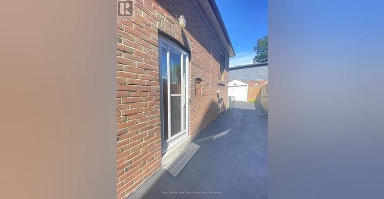 LOWER-97 Oak Park Avenue, Toronto, ON, M4C 4M6 - 2