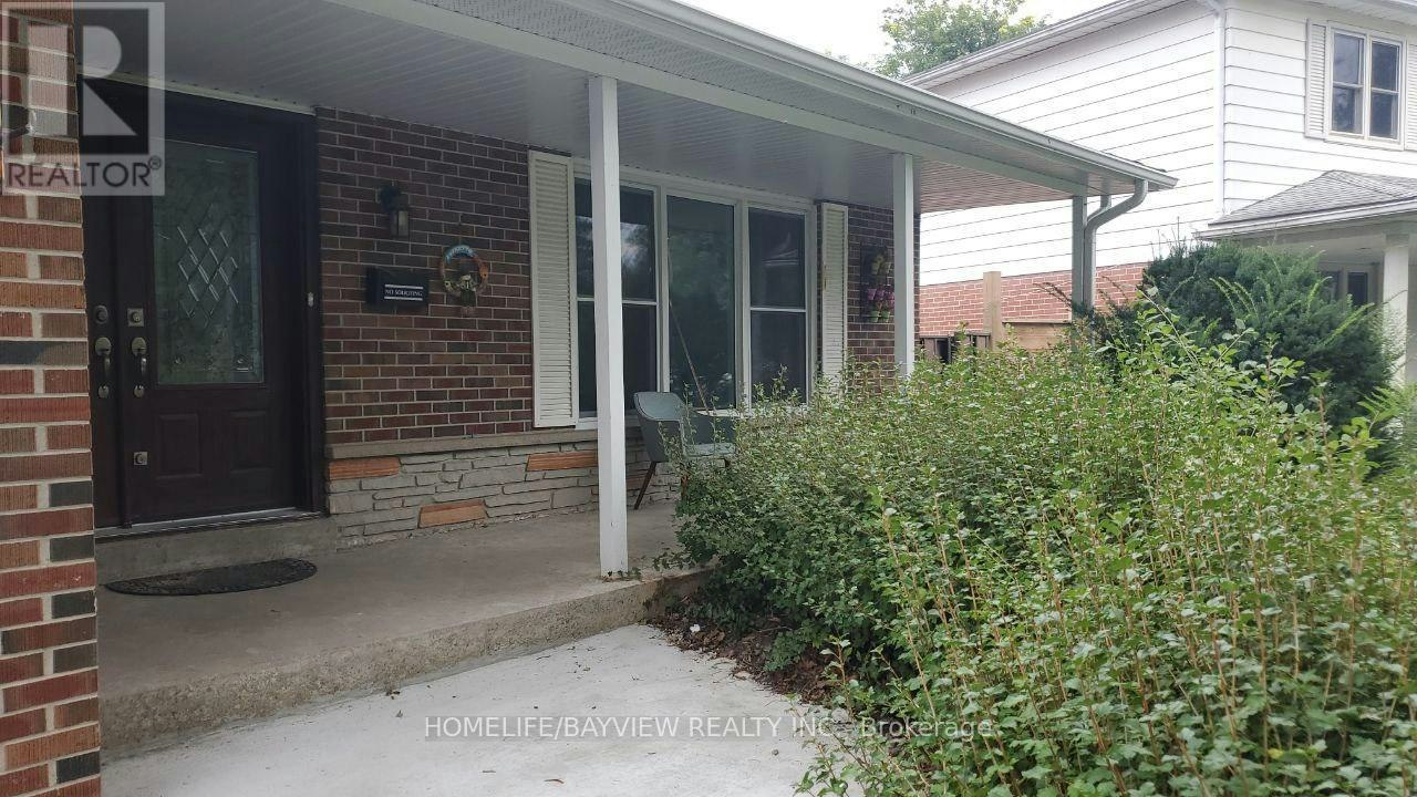 52 Wild Cherry Lane, Markham, ON, L3T 3T4 - 2