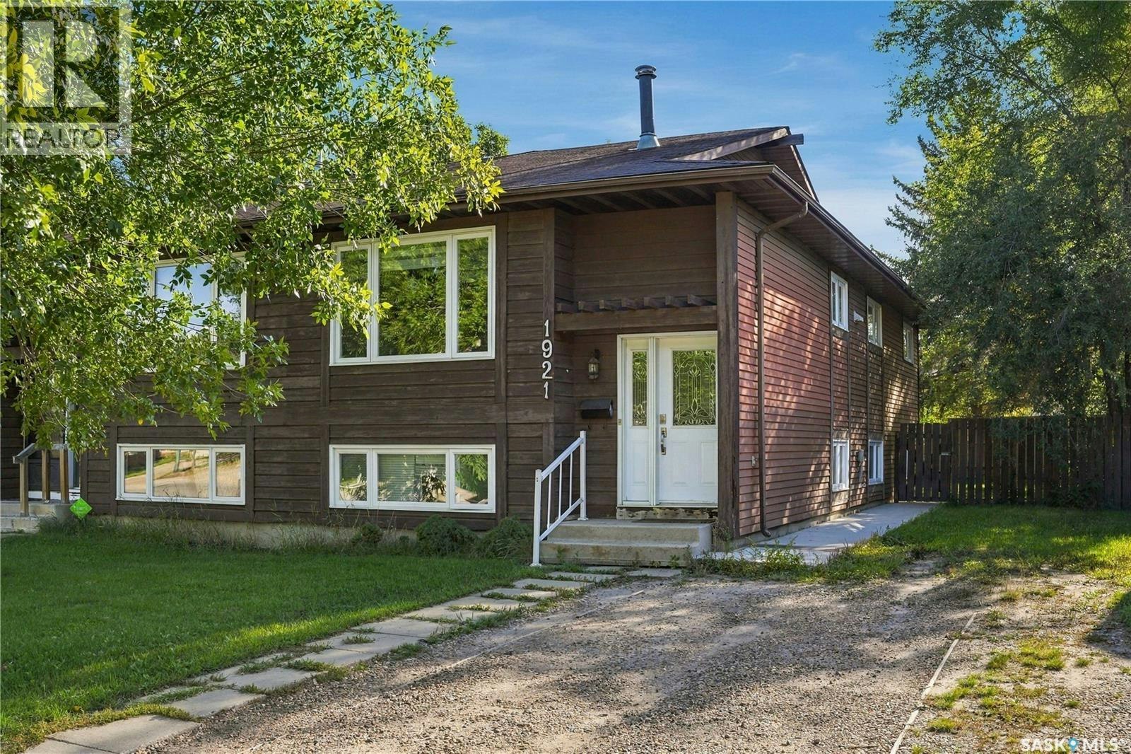 1921 Mckercher Drive, Saskatoon, SK, S7J 3W1