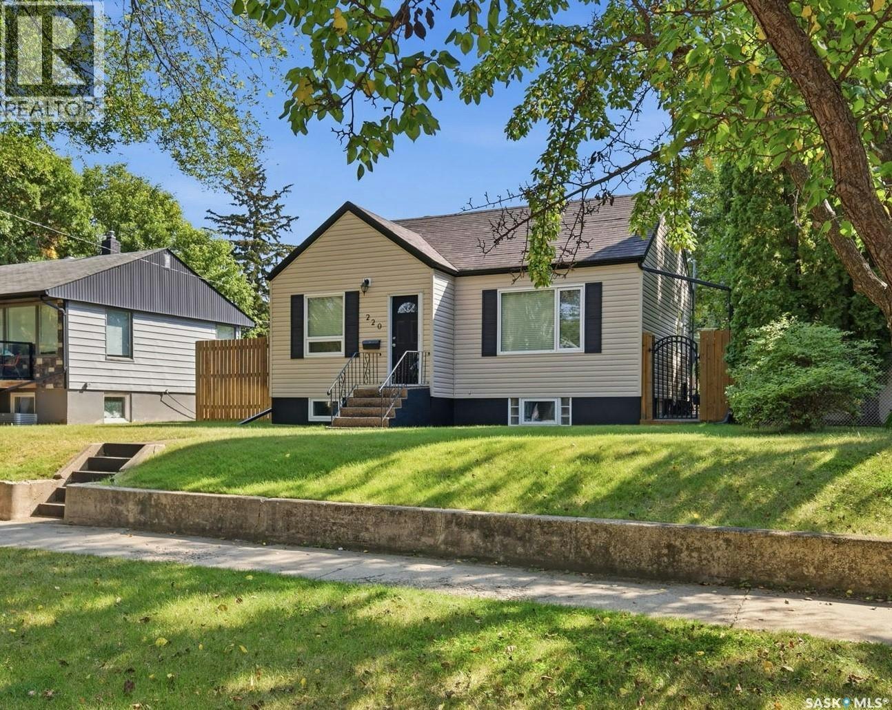 220 3rd Street E, Saskatoon, SK, S7H 1L3