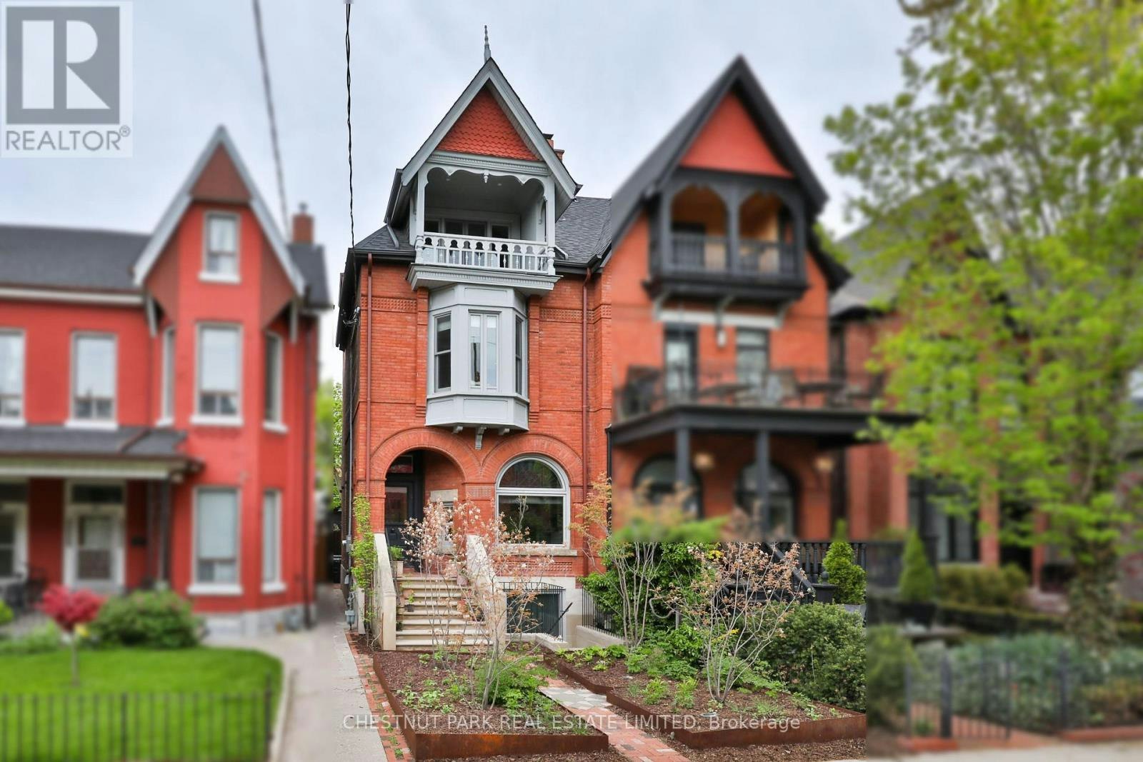 424 Euclid Avenue, Toronto, ON, M6G 2S9