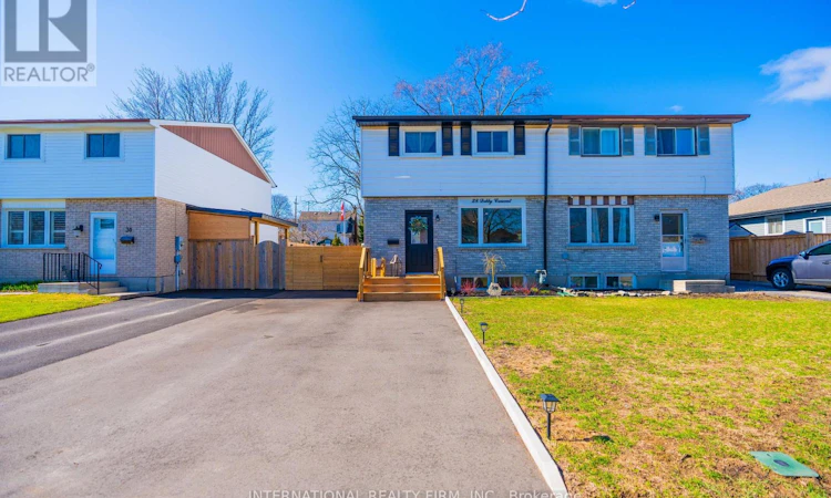 28 Debby Crescent