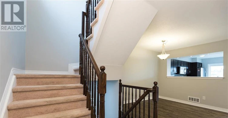 1037 Pampero Crescent, Ottawa, ON, K2S 0N5 - 9