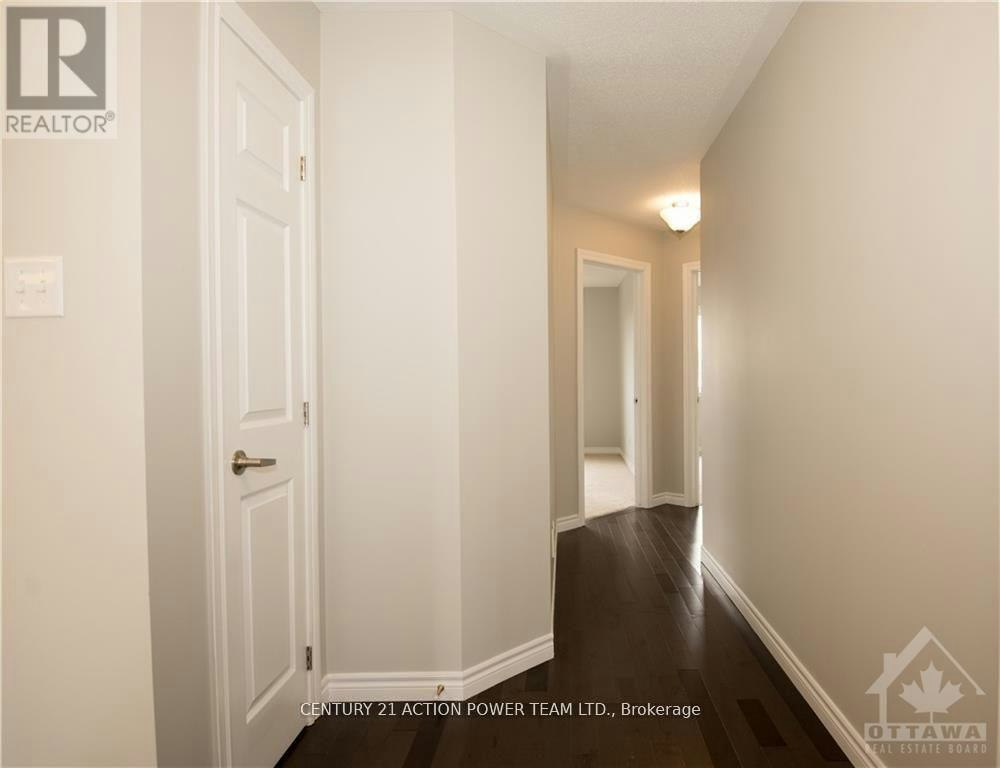 1037 Pampero Crescent, Ottawa, ON, K2S 0N5 - 11