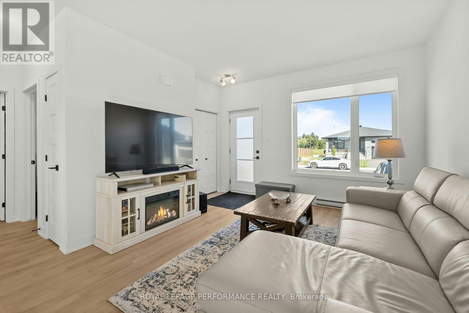A-248 Bourdeau Boulevard, Limoges, ON, K0A 2M0 - 5
