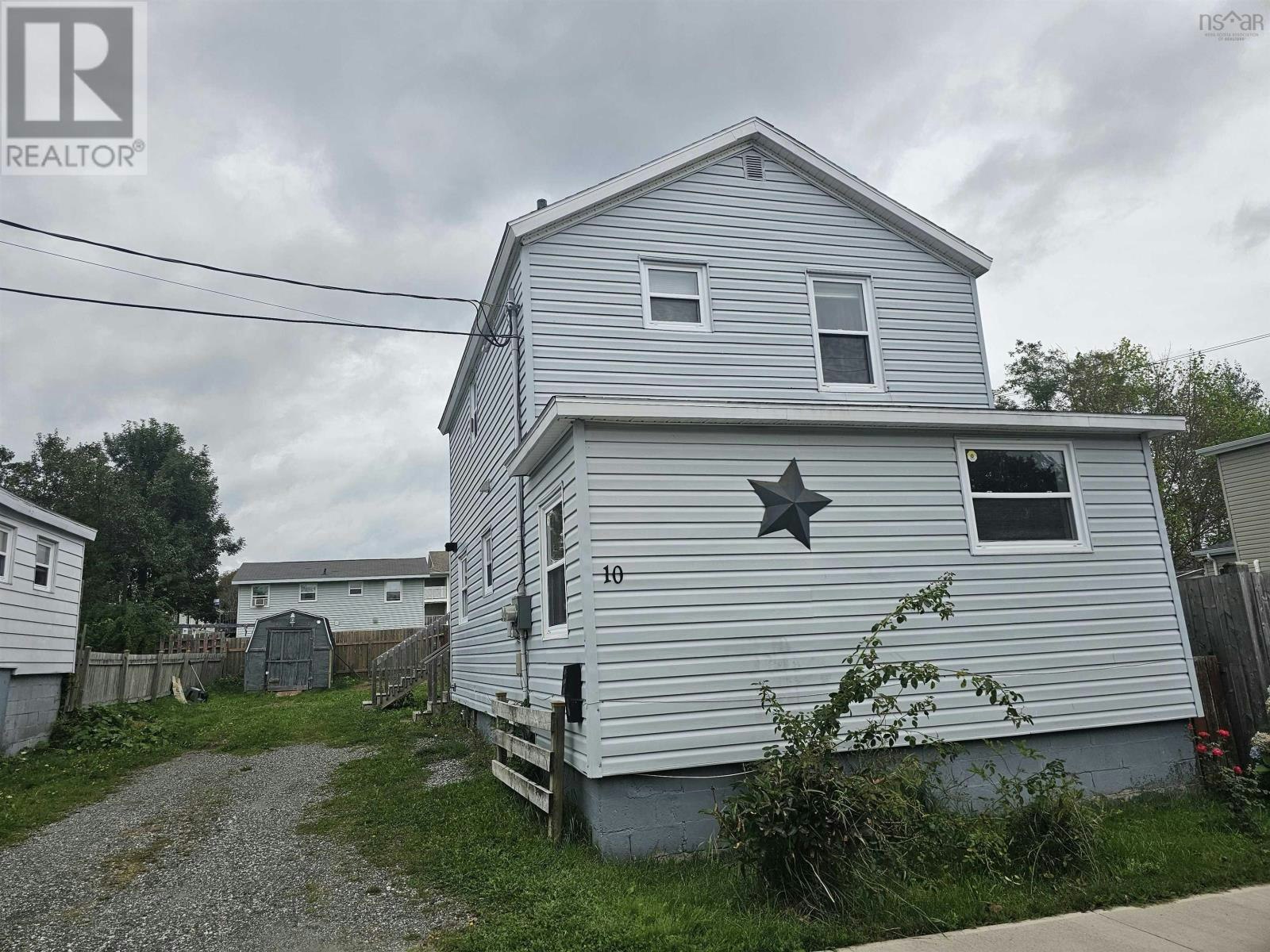 10 Manning Street, North Sydney, NS, B2A 1Z5