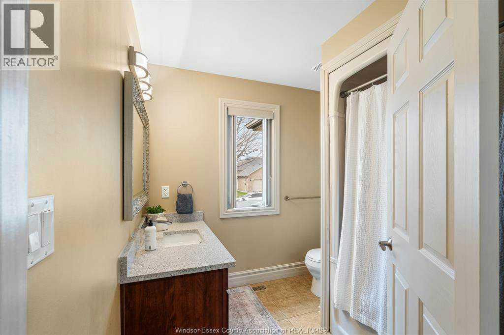 7 Beniuk Court, Leamington, ON, N8H 5K9 - 19