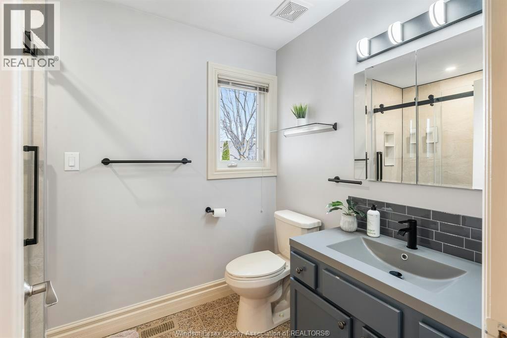 7 Beniuk Court, Leamington, ON, N8H 5K9 - 13