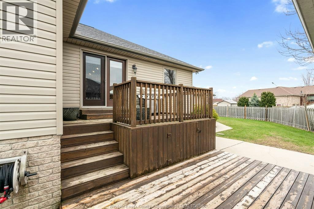 7 Beniuk Court, Leamington, ON, N8H 5K9 - 34