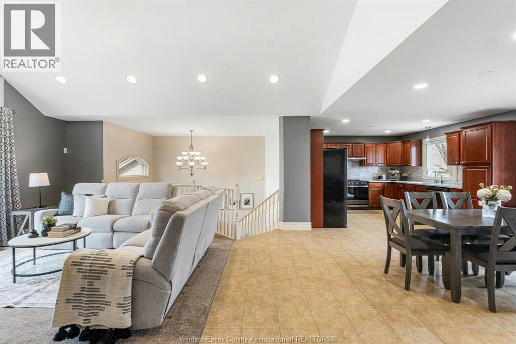 7 Beniuk Court, Leamington, ON, N8H 5K9 - 10