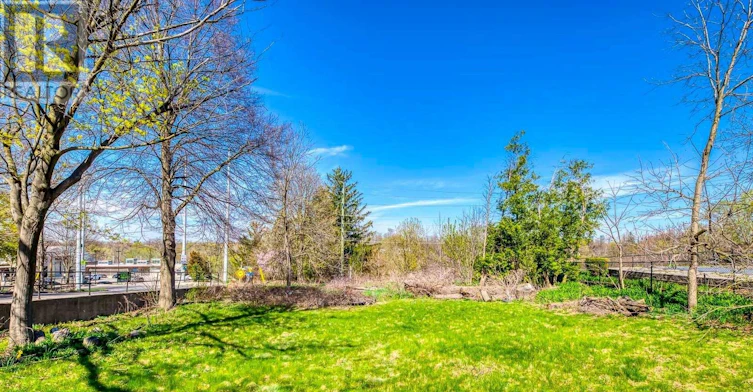317 Queen Street S, Mississauga, ON, L5M 1M3 - 26