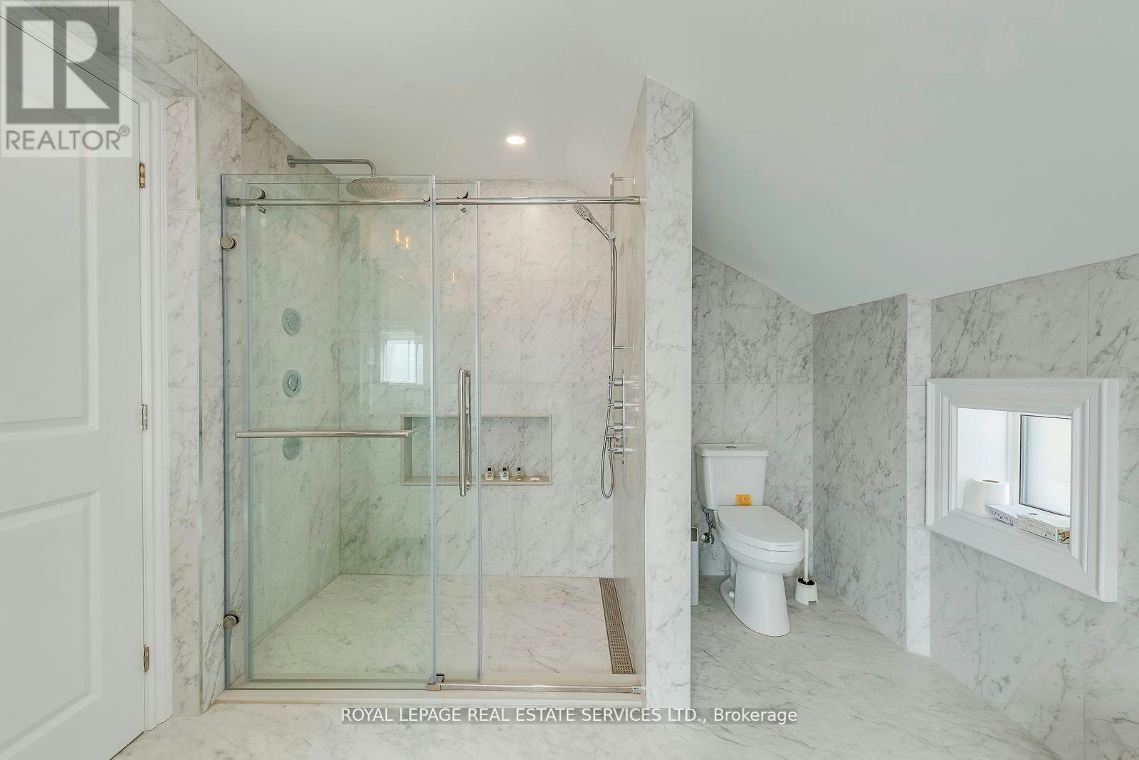 317 Queen Street S, Mississauga, ON, L5M 1M3 - 19