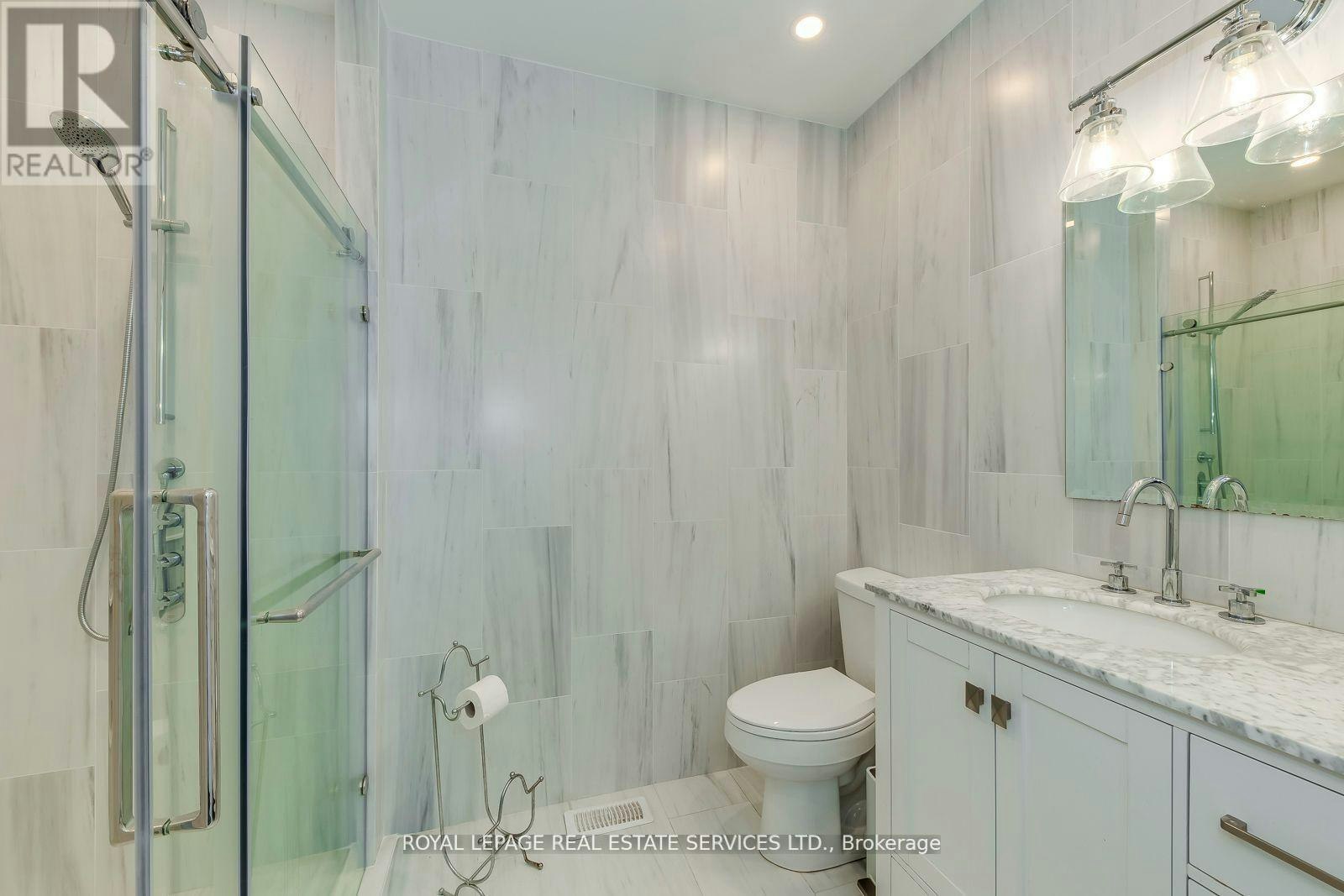 317 Queen Street S, Mississauga, ON, L5M 1M3 - 8