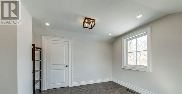 317 Queen Street S, Mississauga, ON, L5M 1M3 - 16