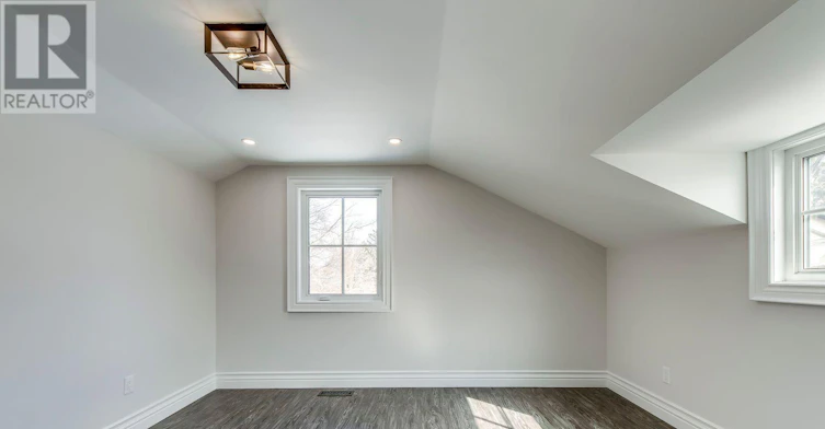 317 Queen Street S, Mississauga, ON, L5M 1M3 - 17