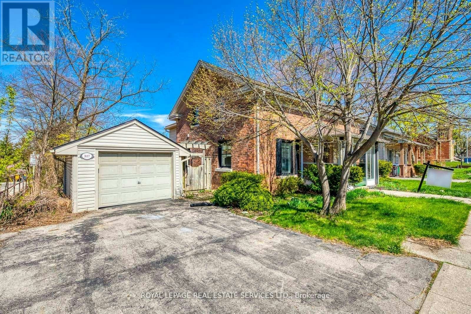 317 Queen Street S, Mississauga, ON, L5M 1M3 - 21