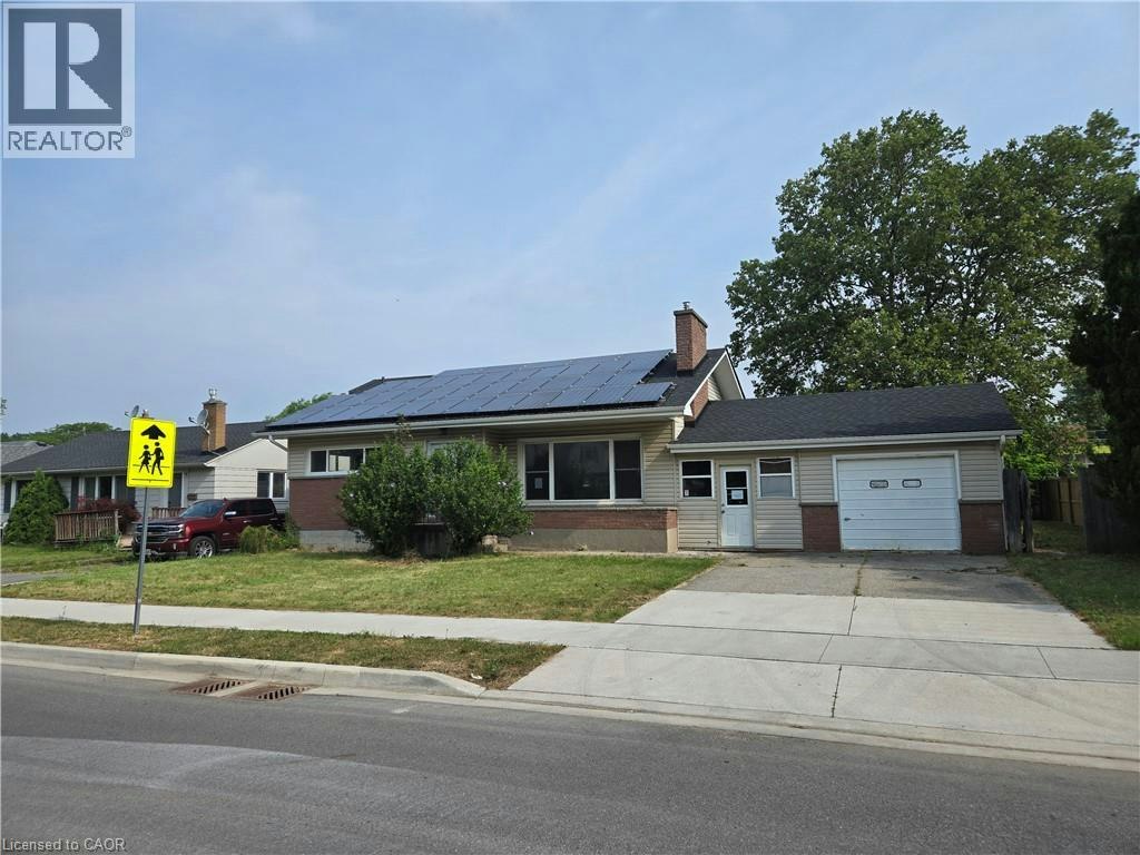 16 Broderick Avenue, Thorold, ON, L2V 2H4
