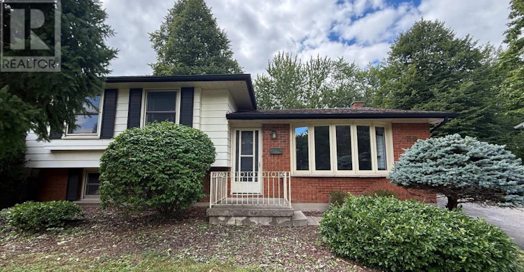 80 Rollscourt Place, London, ON, N6G 1M2 - 2