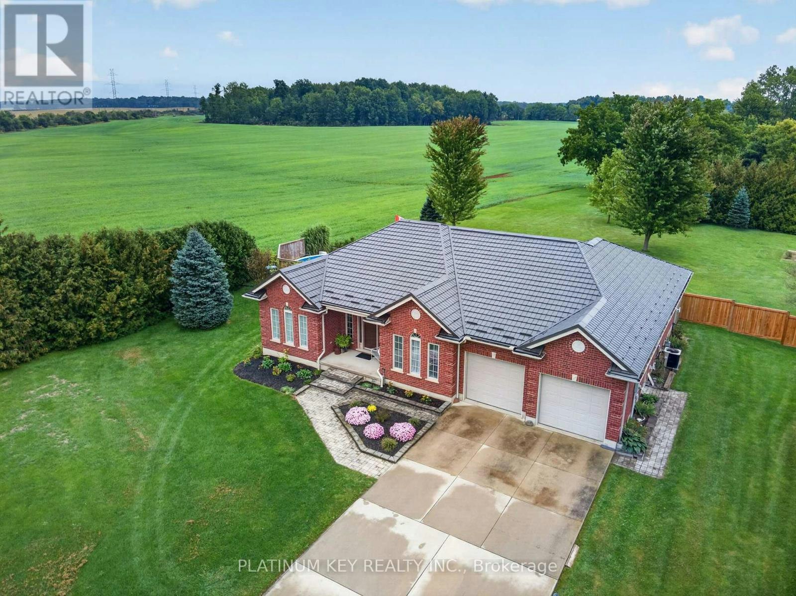 653 Peter Street, Strathroy, ON, N0L 1T0