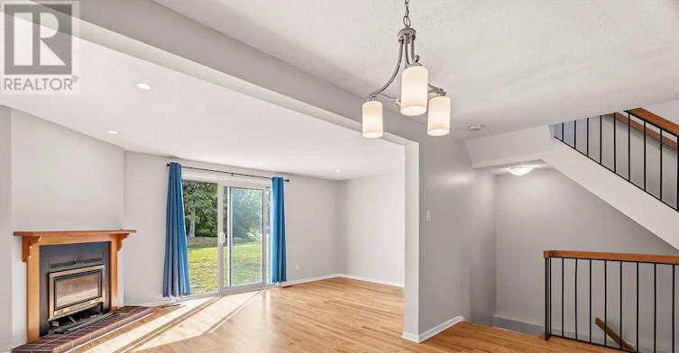 1127 Avignon Court, Ottawa, ON, K1C 2M2 - 9