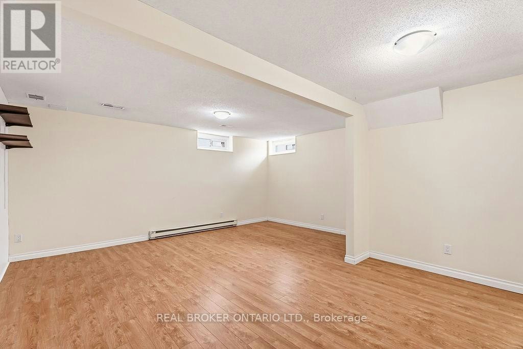 1127 Avignon Court, Ottawa, ON, K1C 2M2 - 23