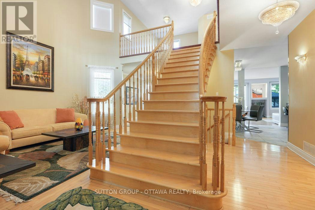 5 Escade Drive, Ottawa, ON, K2G 6R9 - 7