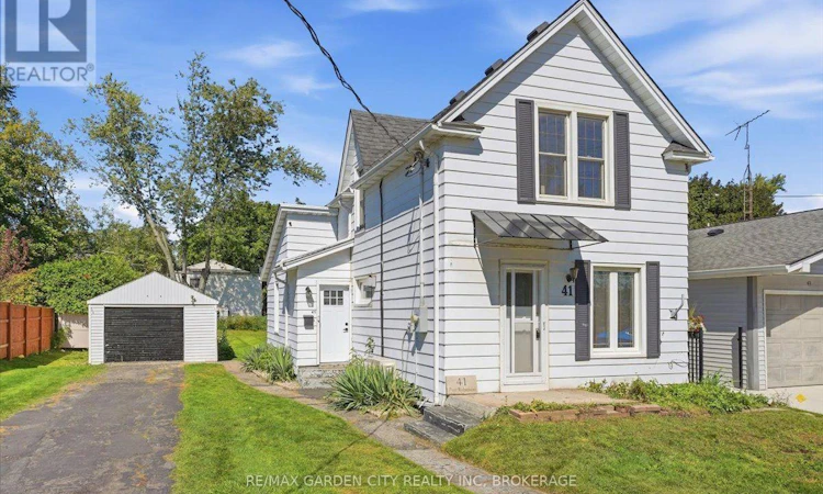 41 Port Robinson Road