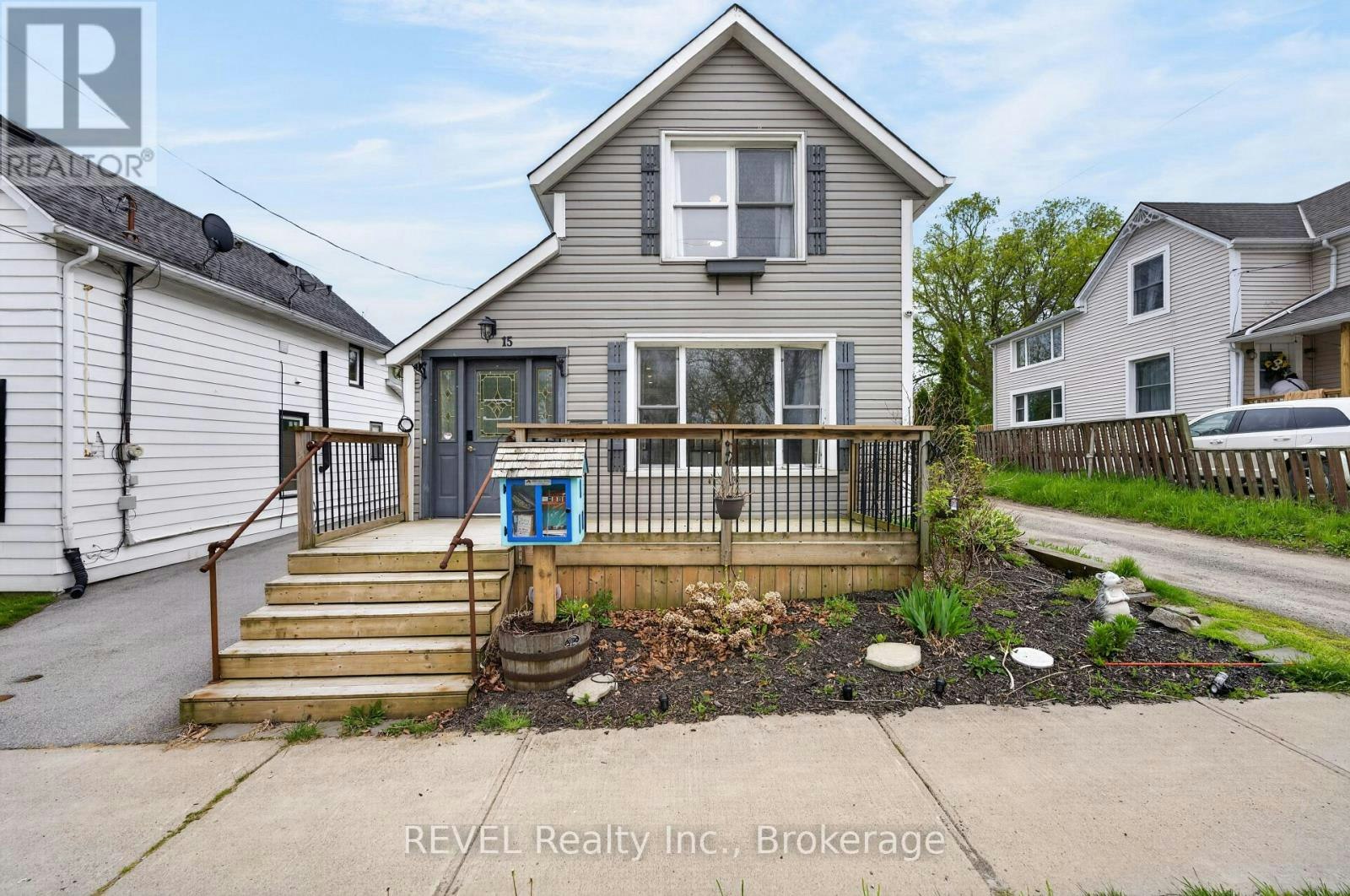 15 Phipps Street, Fort Erie, ON, L2A 2V1