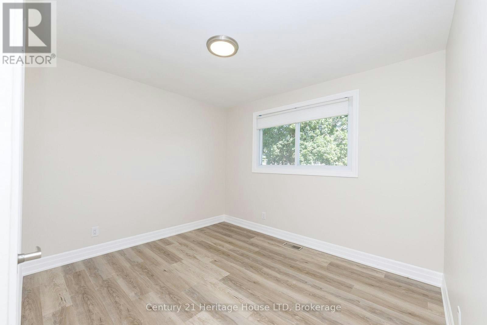 UPPER-37 Coronation Boulevard, St. Catharines, ON, L2S 2V2 - 10