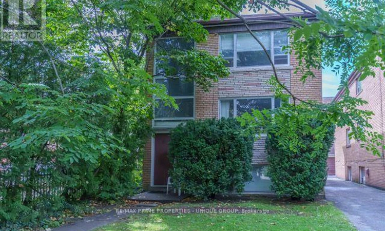 51 Heath Street E