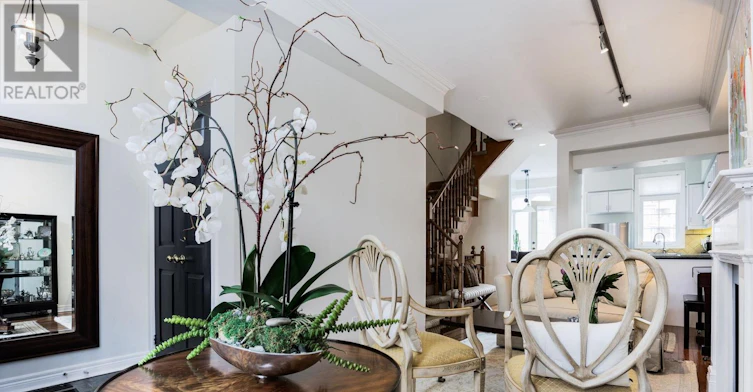 17 Krawchuk Lane, Toronto, ON, M4G 4H4 - 4
