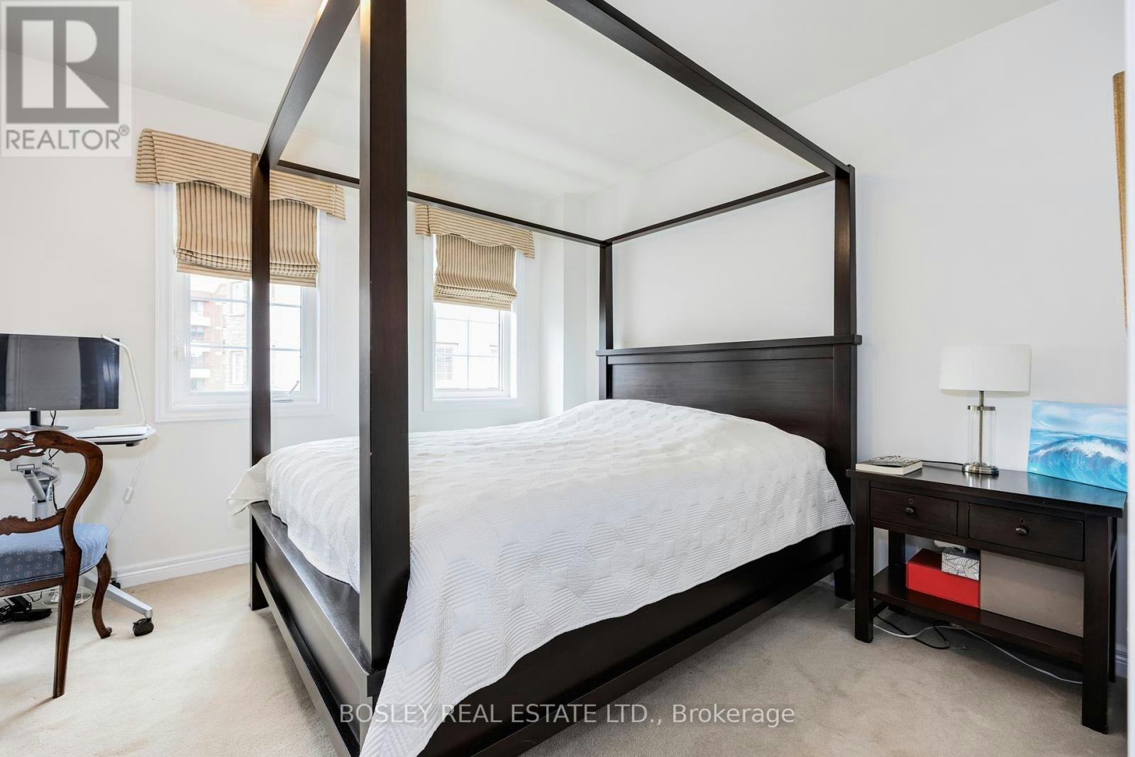 17 Krawchuk Lane, Toronto, ON, M4G 4H4 - 27