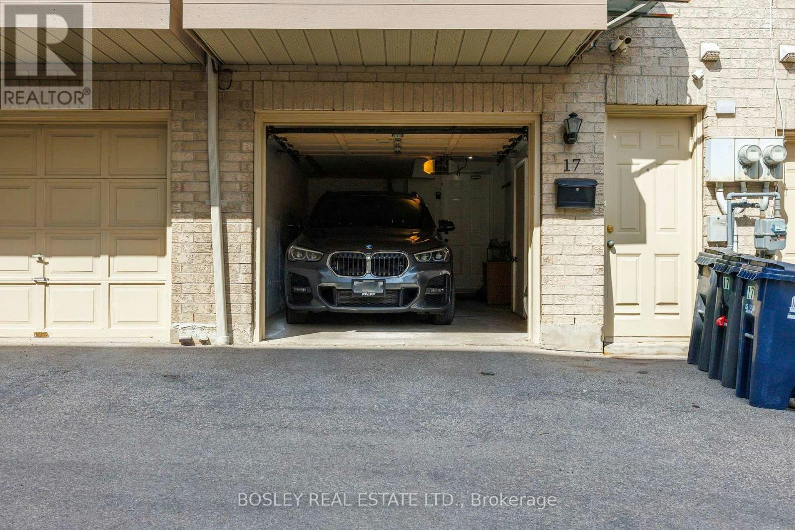 17 Krawchuk Lane, Toronto, ON, M4G 4H4 - 37
