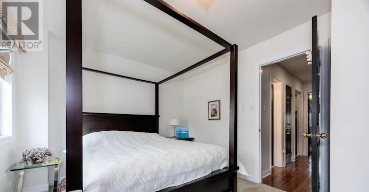 17 Krawchuk Lane, Toronto, ON, M4G 4H4 - 28