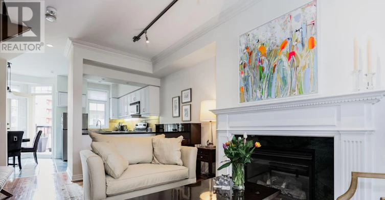 17 Krawchuk Lane, Toronto, ON, M4G 4H4 - 6