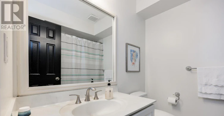 17 Krawchuk Lane, Toronto, ON, M4G 4H4 - 32