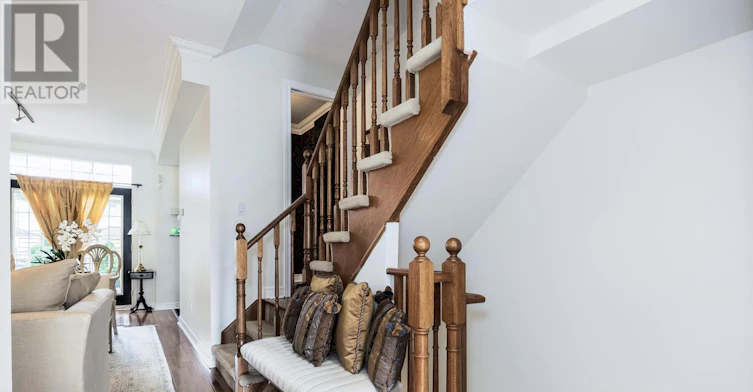 17 Krawchuk Lane, Toronto, ON, M4G 4H4 - 7