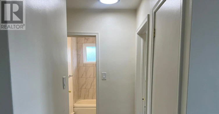 4-239 Montrave Avenue, Oshawa, ON, L1J 4R9 - 8