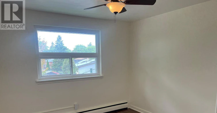 4-239 Montrave Avenue, Oshawa, ON, L1J 4R9 - 3