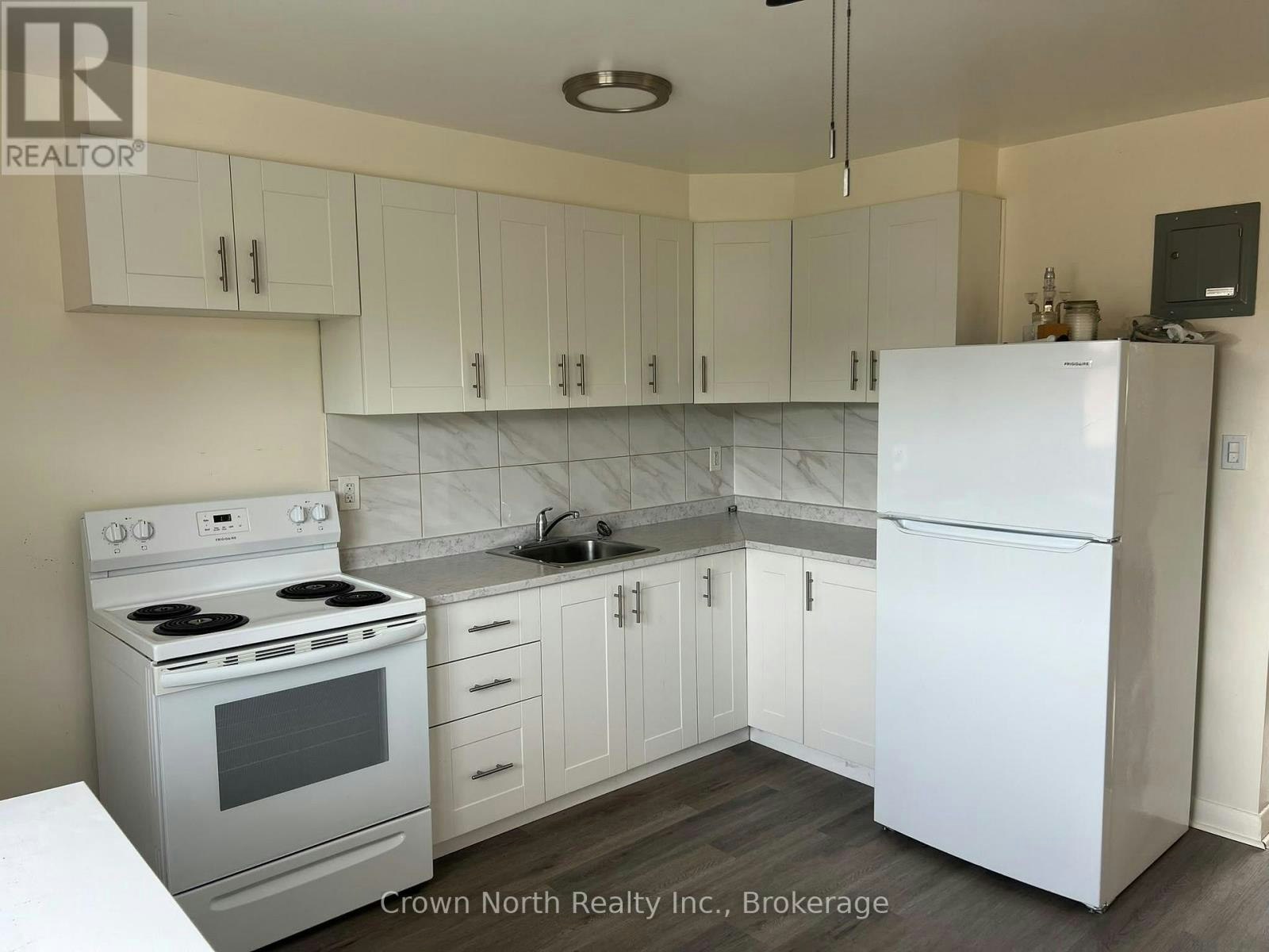 4-239 Montrave Avenue, Oshawa, ON, L1J 4R9 - 9
