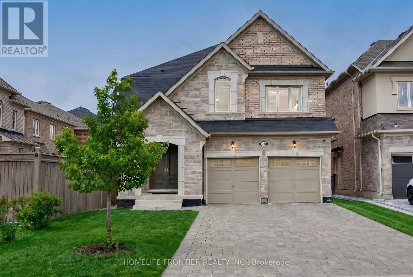 135 Ross Vennare Crescent, Vaughan, ON, L4H 4N2