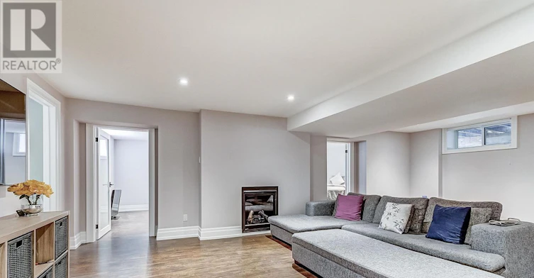 1569 Wembury Road, Mississauga, ON, L5J 2L8 - 30