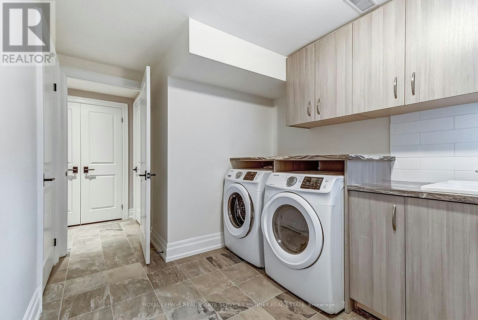 1569 Wembury Road, Mississauga, ON, L5J 2L8 - 29