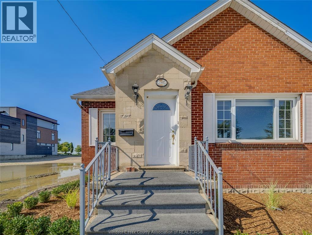 13902 Riverside Drive, Tecumseh, ON, N8W 1B6 - 3