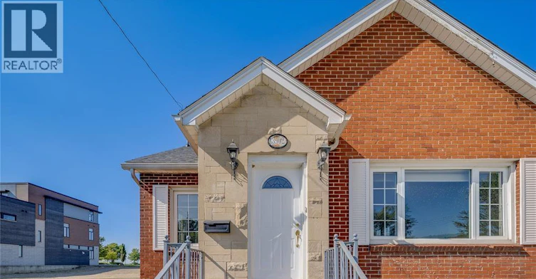 13902 Riverside Drive, Tecumseh, ON, N8W 1B6 - 3