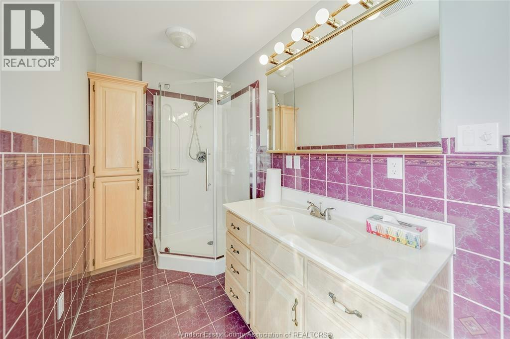 13902 Riverside Drive, Tecumseh, ON, N8W 1B6 - 25
