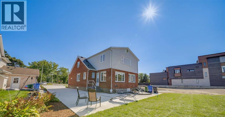 13902 Riverside Drive, Tecumseh, ON, N8W 1B6 - 28