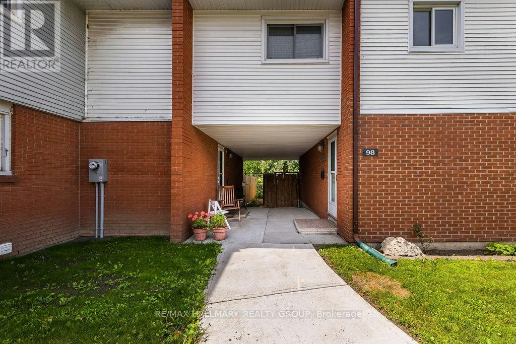 98-1045 Morrison Drive, Ottawa, ON, K2H 7L2 - 2