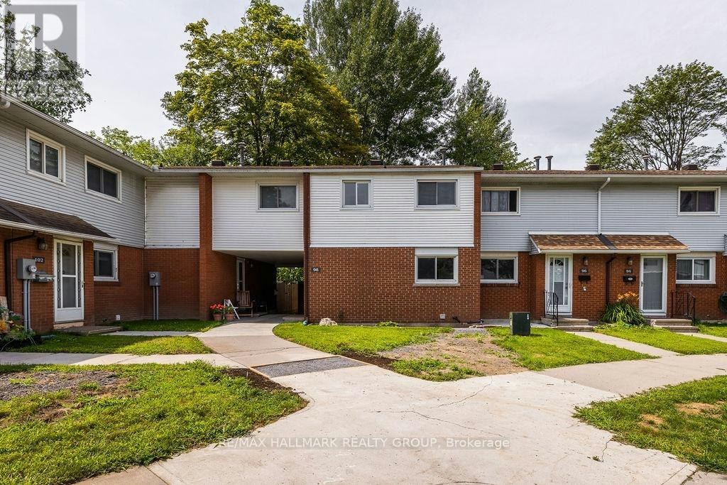 98-1045 Morrison Drive, Ottawa, ON, K2H 7L2