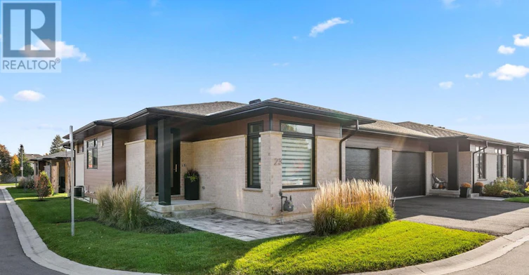 23-300 Richmond Street, Thorold, ON, L2V 0L6 - 2